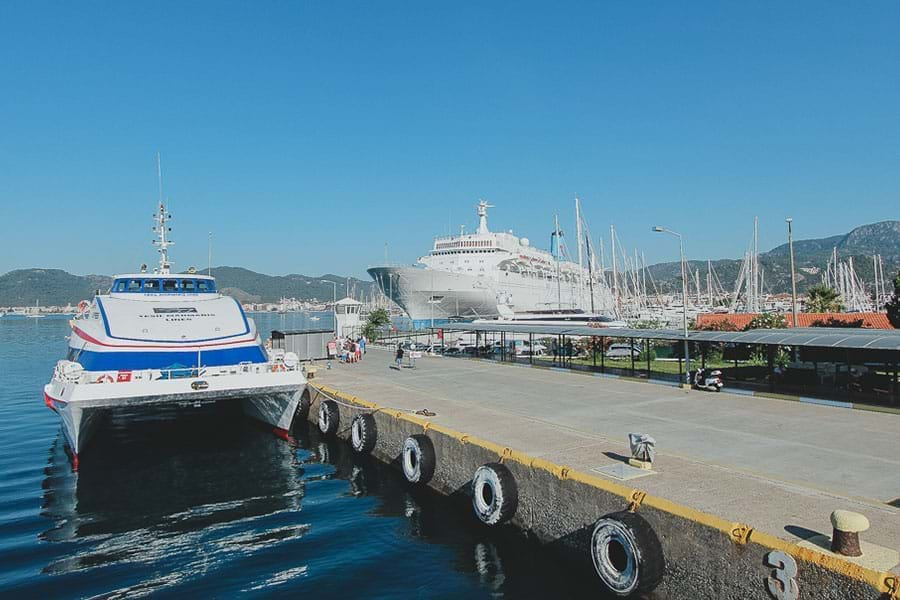 Marmaris Yolcu Limanı